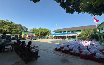 MIN 2 Sukabumi Lepas 128 Lulusan Kelas VI Tahun Pelajaran 2025/2026